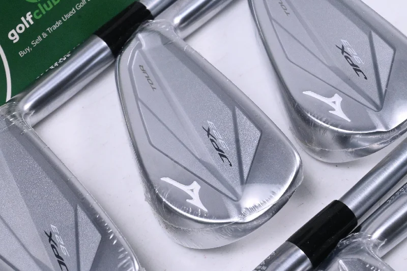 Casual and comfy sets Mizuno JPX 923 Tour Irons / 5-PW+GW / Regular Flex Project X I0 105 Shafts