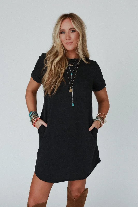 knee-length dresses & jumpsuits The Nest On The Daily Pocket Tee Dress - Charcoal 2Tone