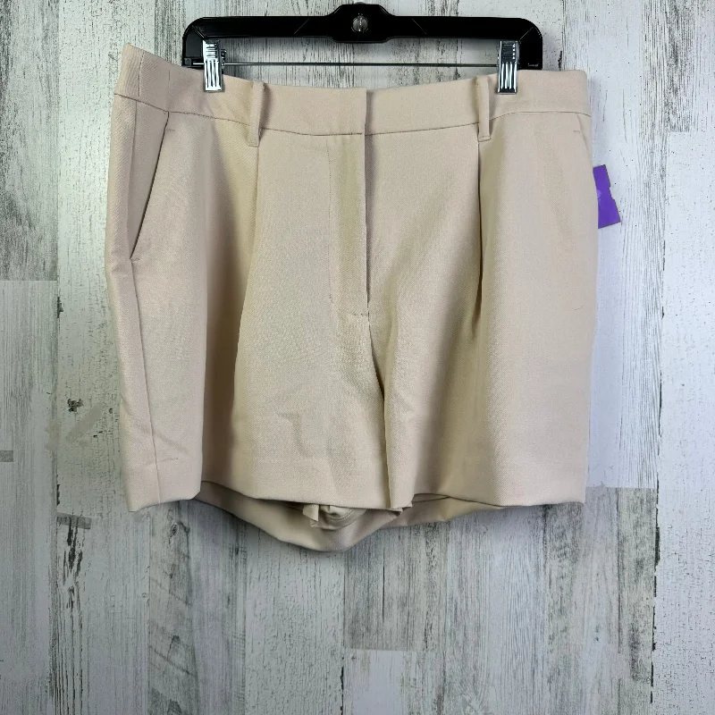 Lightweight high waist shorts Beige Shorts Nine West, Size 16